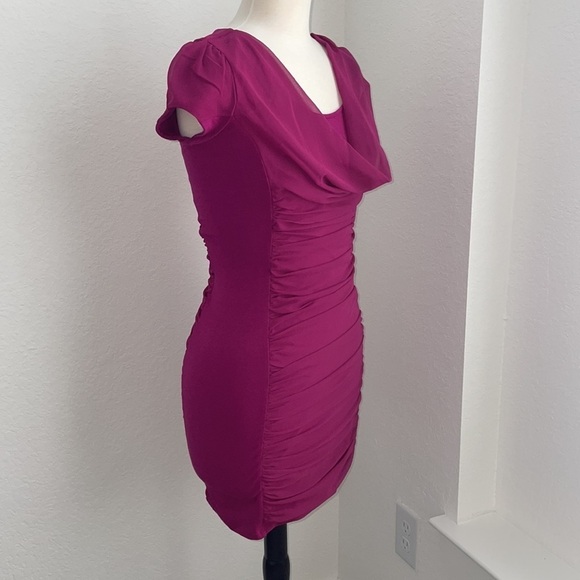 025: EXPRESS fuschia magenta bodycon ruche fitted mini dress in size small - Picture 8 of 10